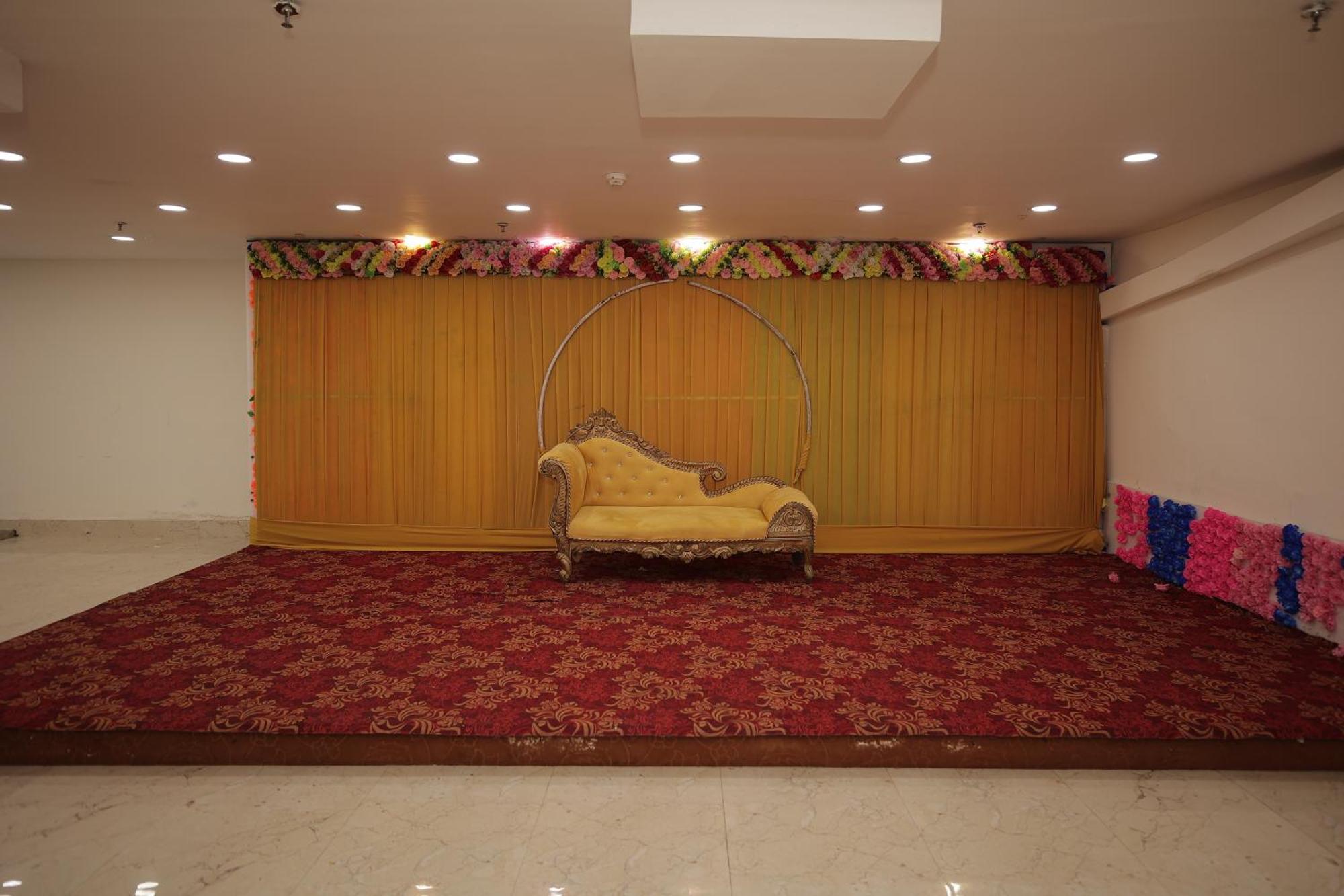 Hotel The Anvi Residency Sector 122 Noida Exterior foto